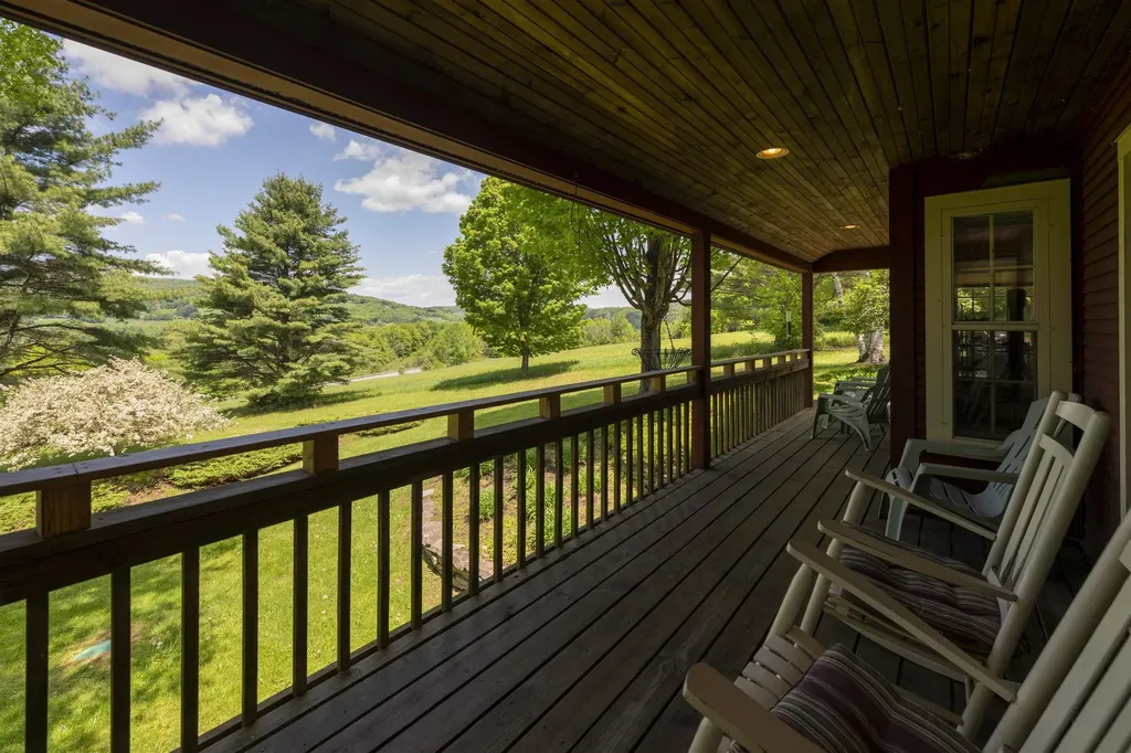 193 Chester Arthur Road Hartford VT 05059
