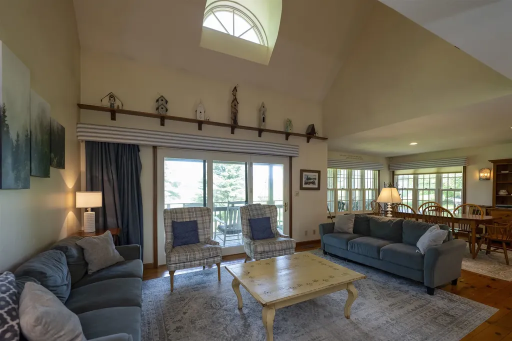 193 Chester Arthur Road Hartford VT 05059