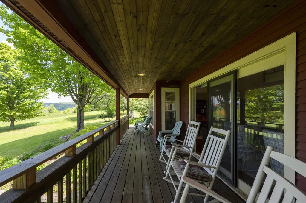 193 Chester Arthur Road Hartford VT 05059