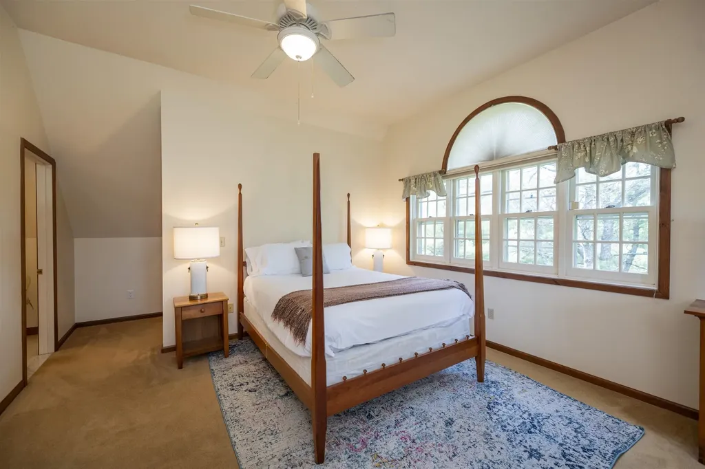 193 Chester Arthur Road Hartford VT 05059