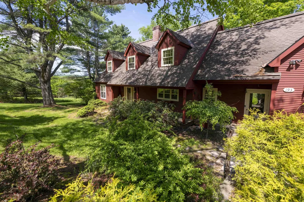 193 Chester Arthur Road Hartford VT 05059