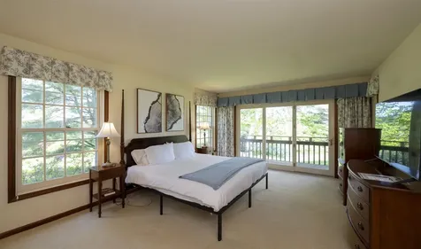193 Chester Arthur Road Hartford VT 05059