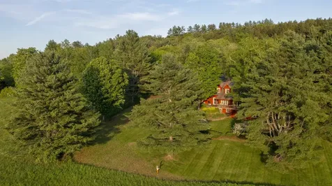 193 Chester Arthur Road Hartford VT 05059