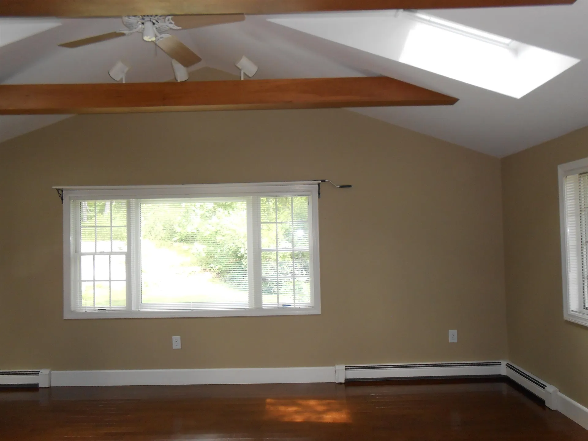 1651 River Road Manchester NH 03104