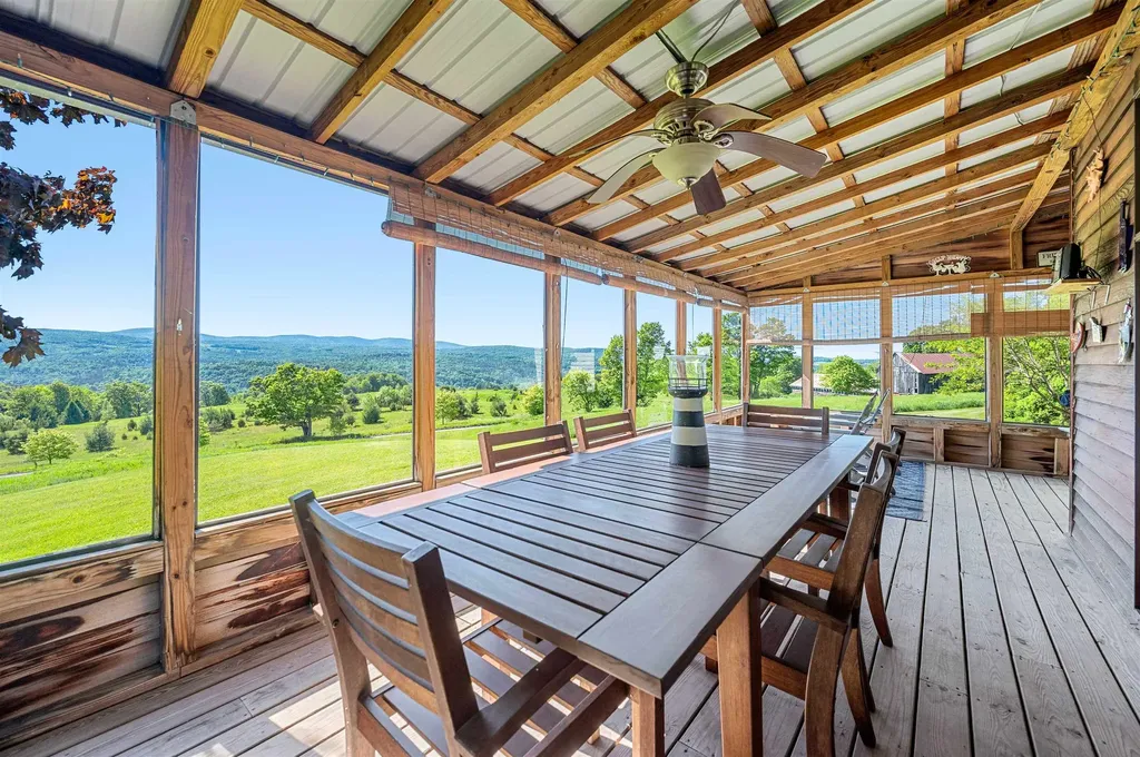 1614 Mcglynn Road Williamstown VT 05654