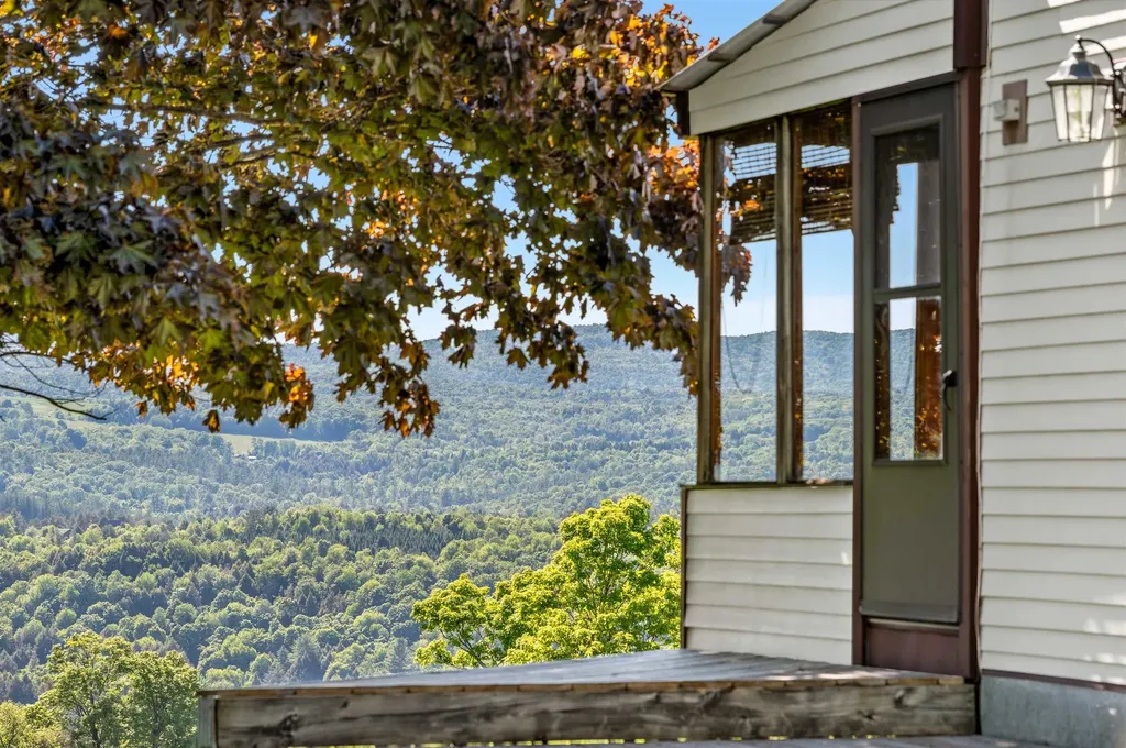 1614 Mcglynn Road Williamstown VT 05654