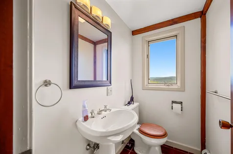 1614 Mcglynn Road Williamstown VT 05654