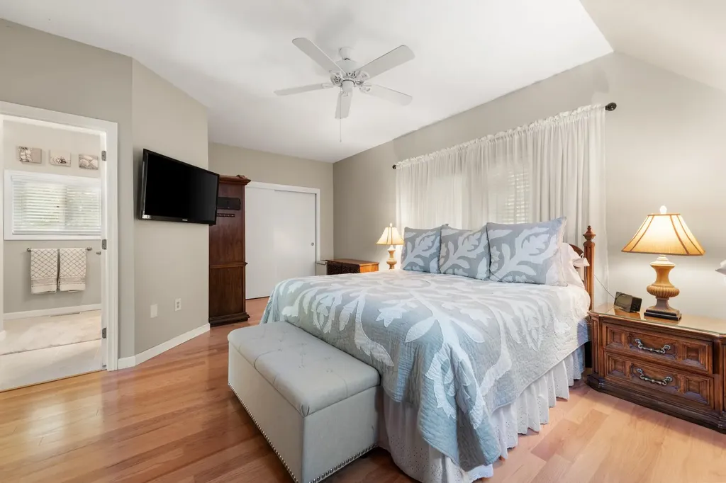 114 Shore Drive N Bridgewater NH 03222