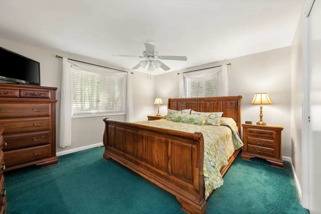 114 Shore Drive N Bridgewater NH 03222