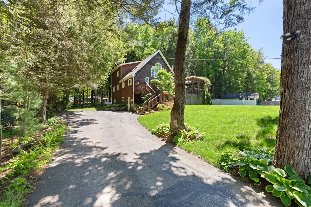 114 Shore Drive N Bridgewater NH 03222