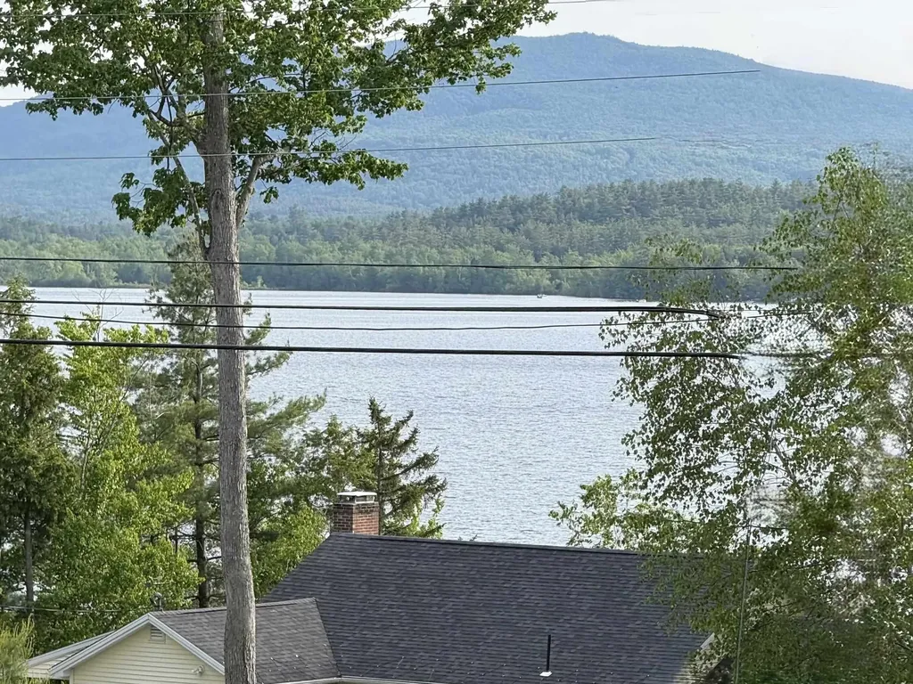 114 Shore Drive N Bridgewater NH 03222