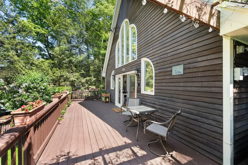 114 Shore Drive N Bridgewater NH 03222