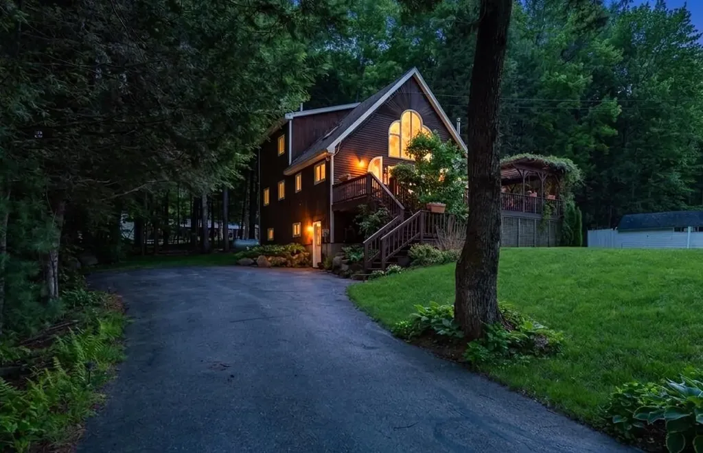 114 Shore Drive N Bridgewater NH 03222