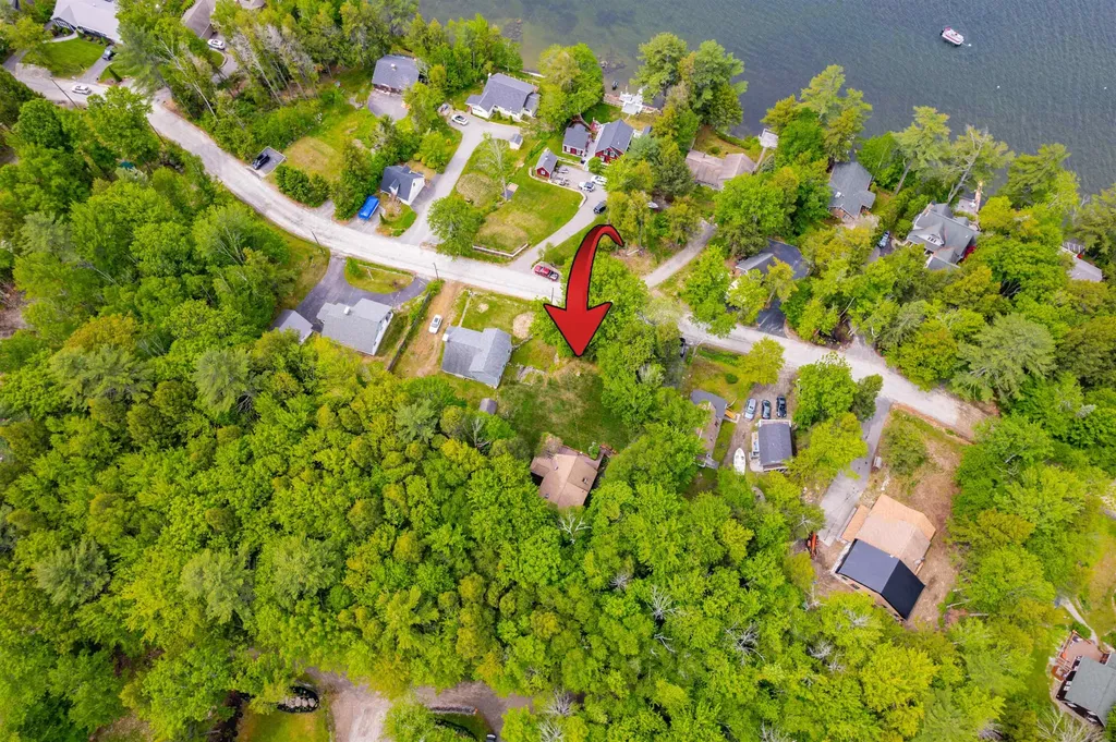 114 Shore Drive N Bridgewater NH 03222