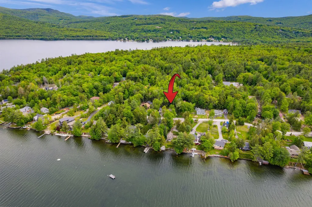 114 Shore Drive N Bridgewater NH 03222