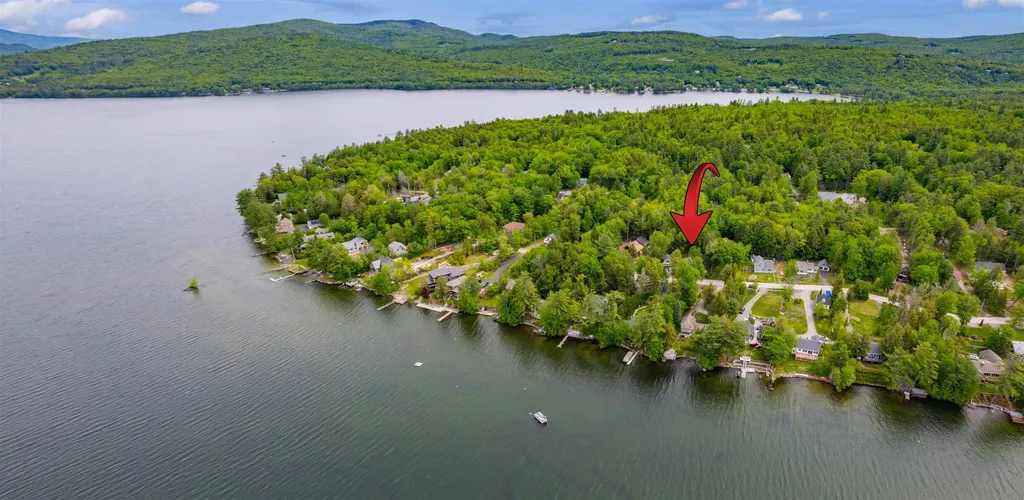 114 Shore Drive N Bridgewater NH 03222