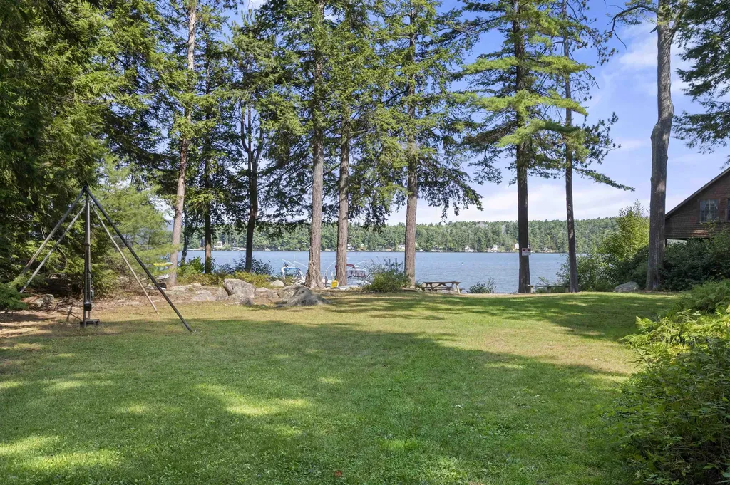 21 Tall Pines Way Meredith NH 03253