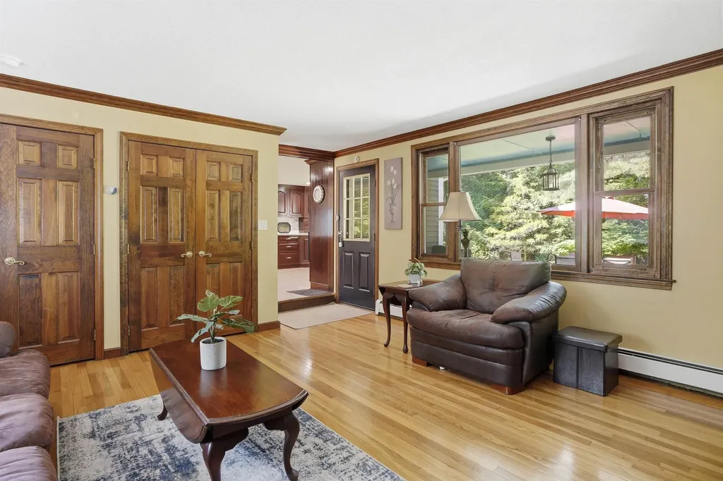 98 Hunter Farm Road Peterborough NH 03458