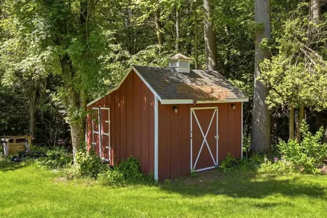 98 Hunter Farm Road Peterborough NH 03458