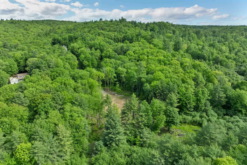 00 Silver Lane Northfield NH 03276