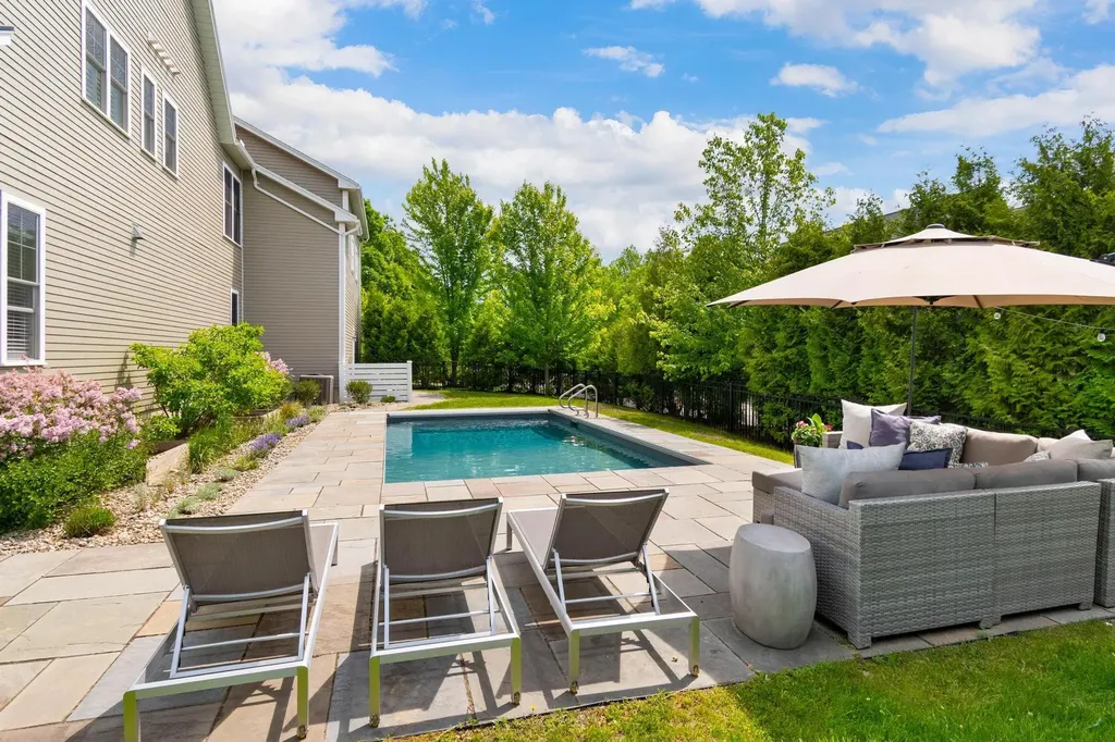 451 Golf Course Road South Burlington VT 05403