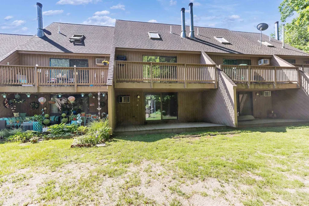 9 Clinton Court Merrimack NH 03054