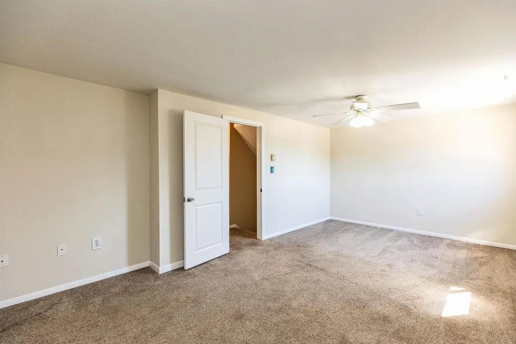 9 Clinton Court Merrimack NH 03054