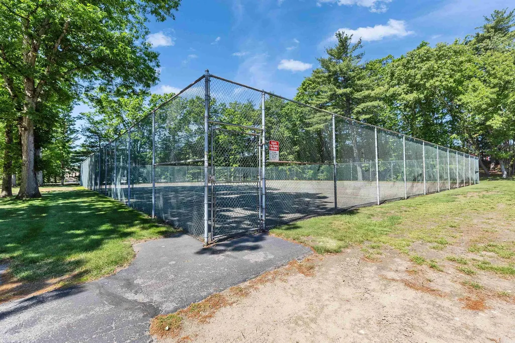 9 Clinton Court Merrimack NH 03054
