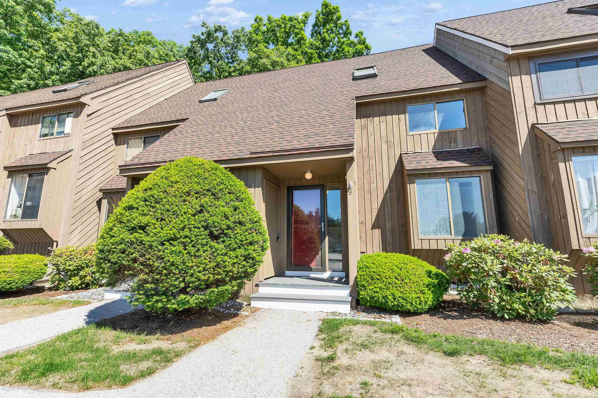 9 Clinton Court Merrimack NH 03054