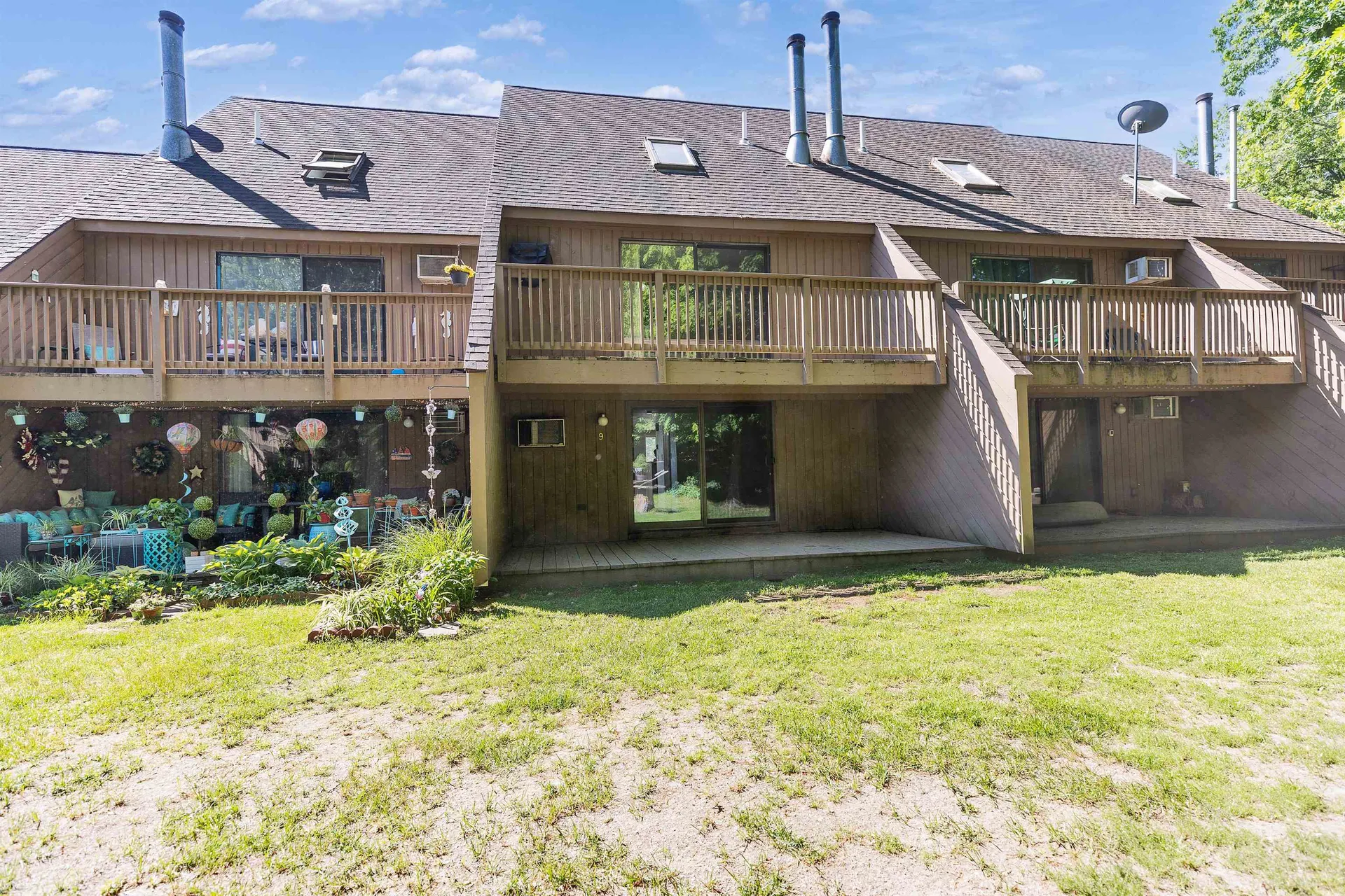 9 Clinton Court Merrimack NH 03054