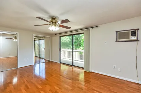 9 Clinton Court Merrimack NH 03054