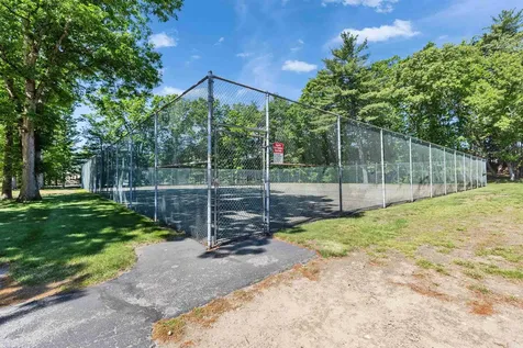 9 Clinton Court Merrimack NH 03054