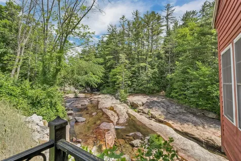 106 Water Street Rumney NH 03266