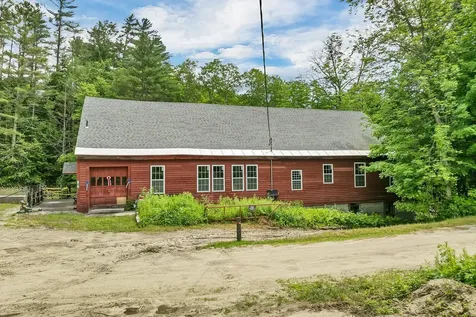 106 Water Street Rumney NH 03266