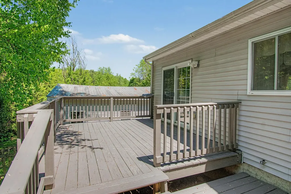 354 Old Stage Road Georgia VT 05468