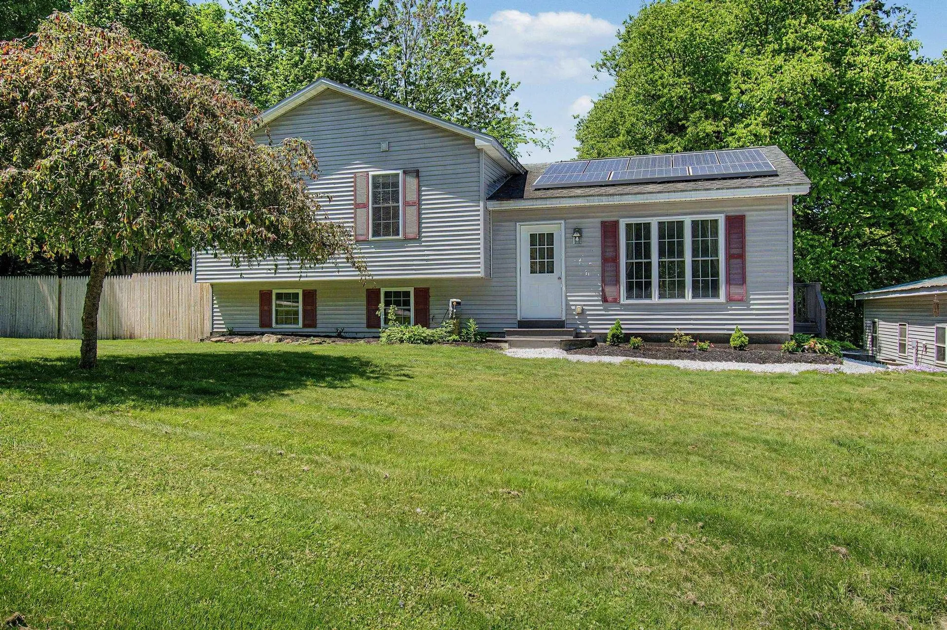 354 Old Stage Road Georgia VT 05468