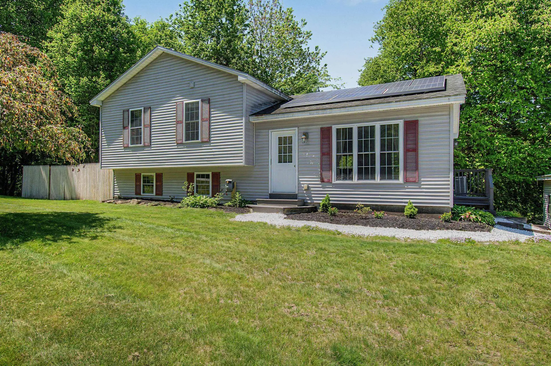 354 Old Stage Road Georgia VT 05468
