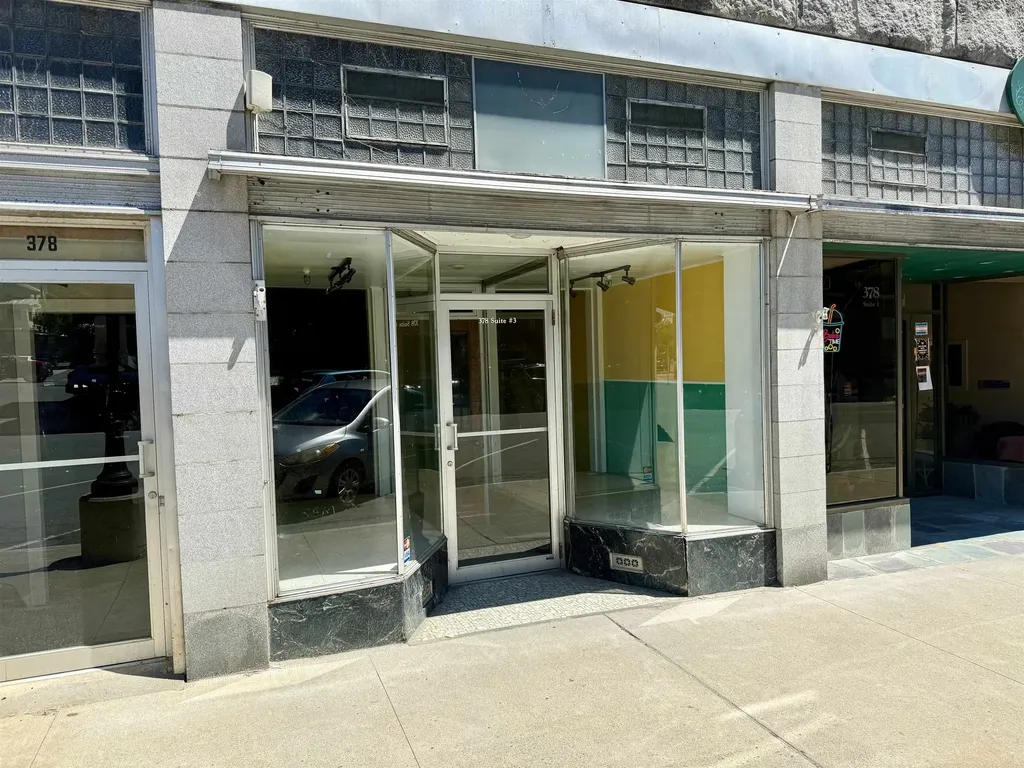 378 Railroad Street St. Johnsbury VT 05819