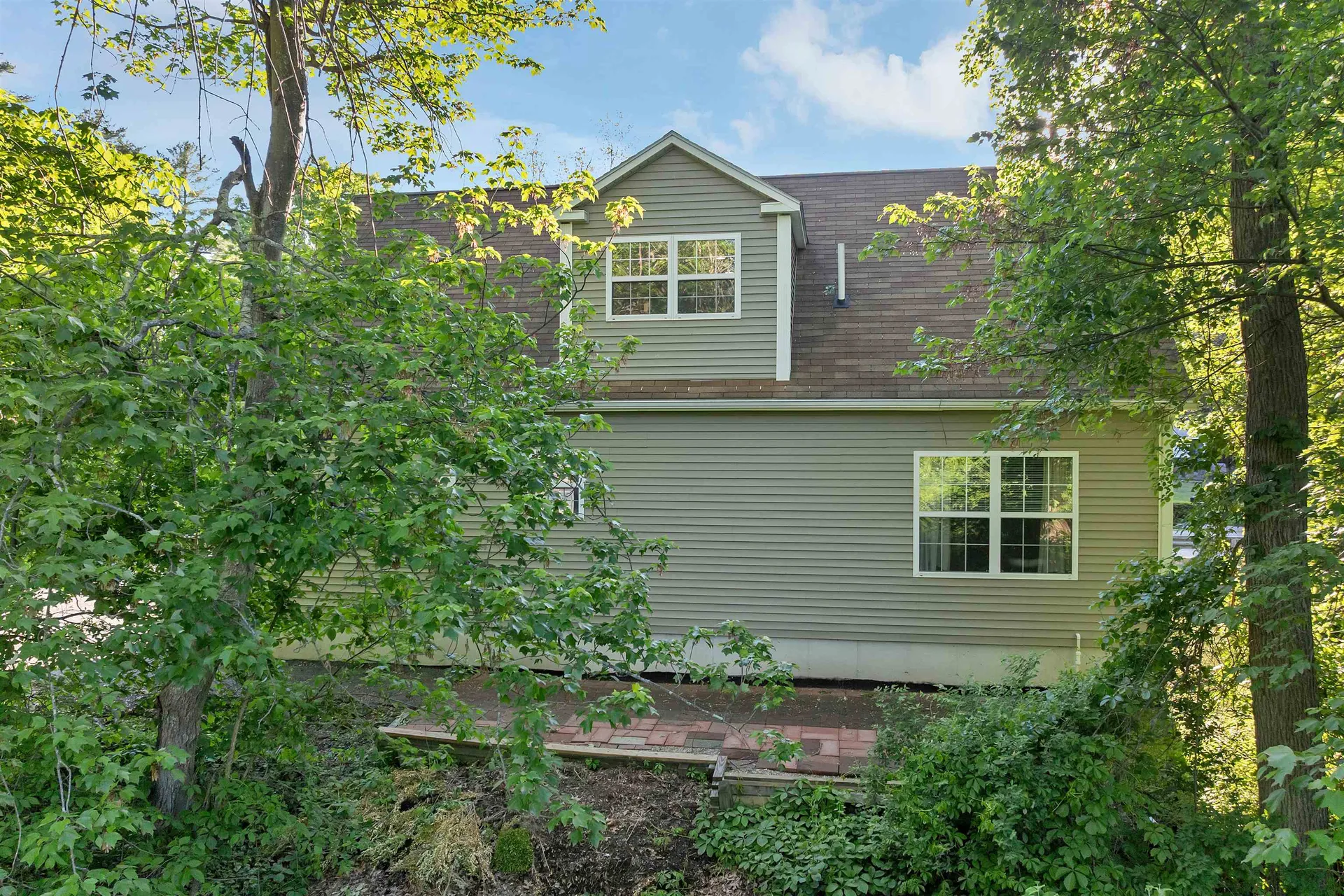 29 Lawrence Road Salem NH 03079