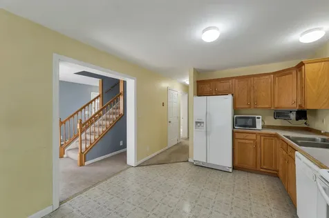 29 Lawrence Road Salem NH 03079
