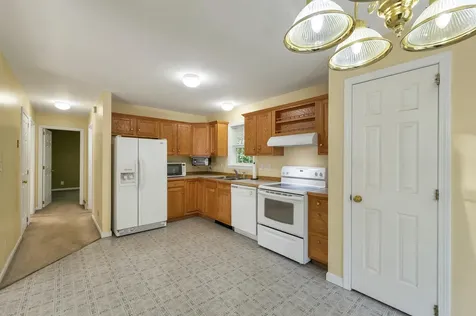 29 Lawrence Road Salem NH 03079
