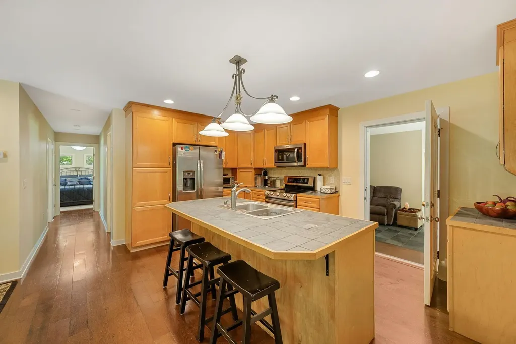 2021 Huntington Road Richmond VT 05477