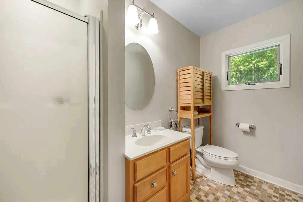 2021 Huntington Road Richmond VT 05477