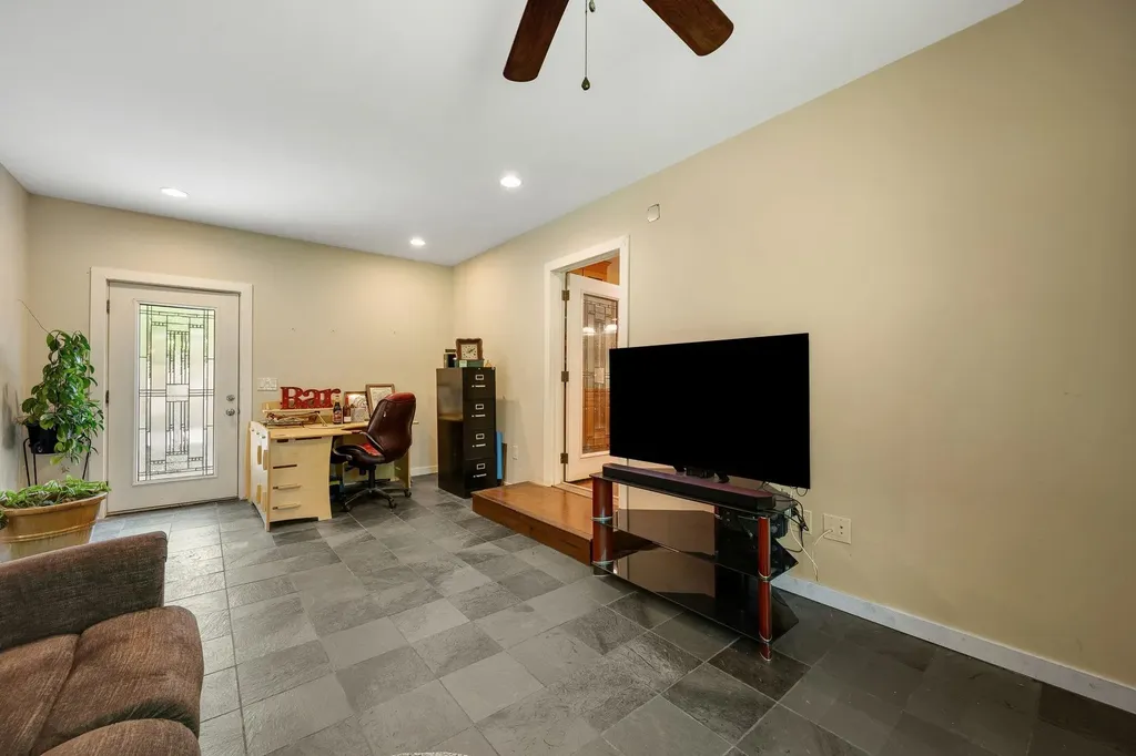 2021 Huntington Road Richmond VT 05477