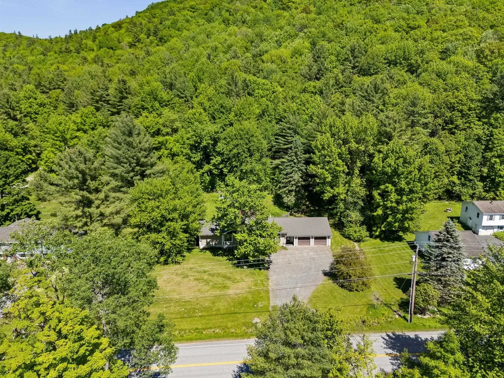 2021 Huntington Road Richmond VT 05477