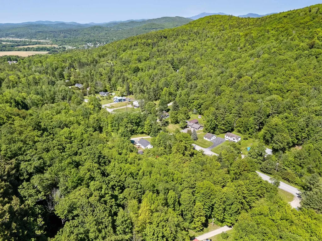2021 Huntington Road Richmond VT 05477