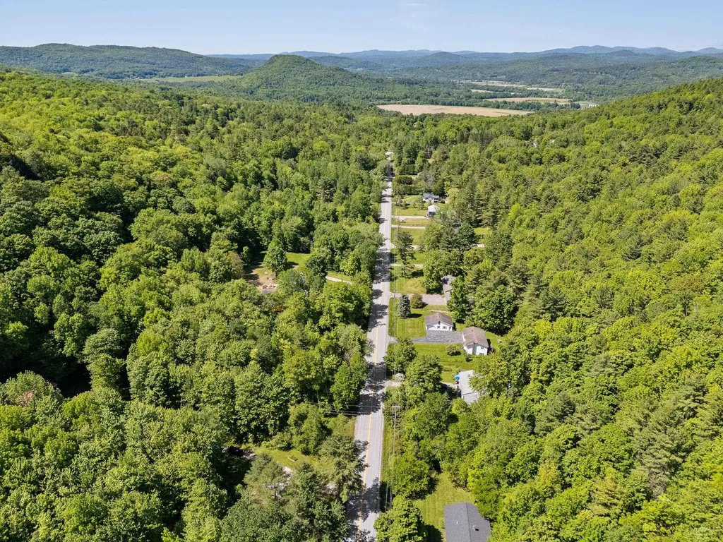 2021 Huntington Road Richmond VT 05477