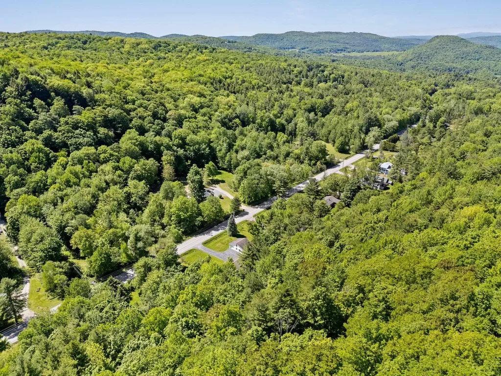 2021 Huntington Road Richmond VT 05477