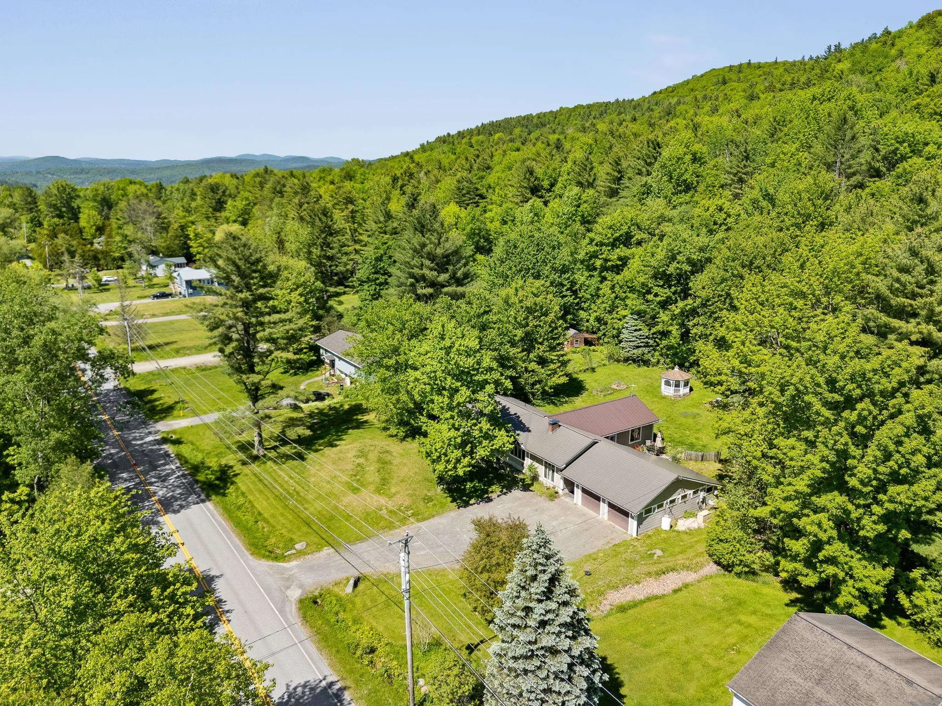 2021 Huntington Road Richmond VT 05477
