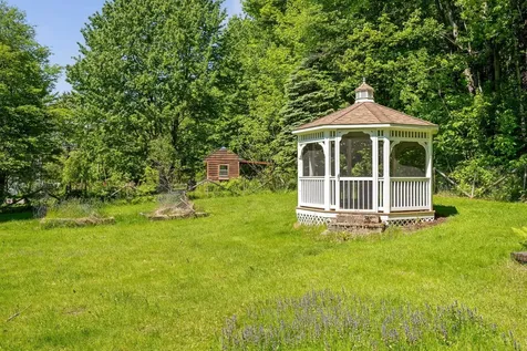 2021 Huntington Road Richmond VT 05477